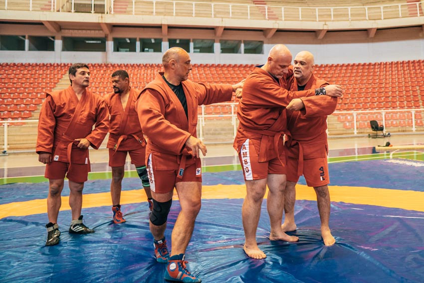 American martial artist Mikhail Kositsky, centre, led the workshop which took place over two days ©FIAS