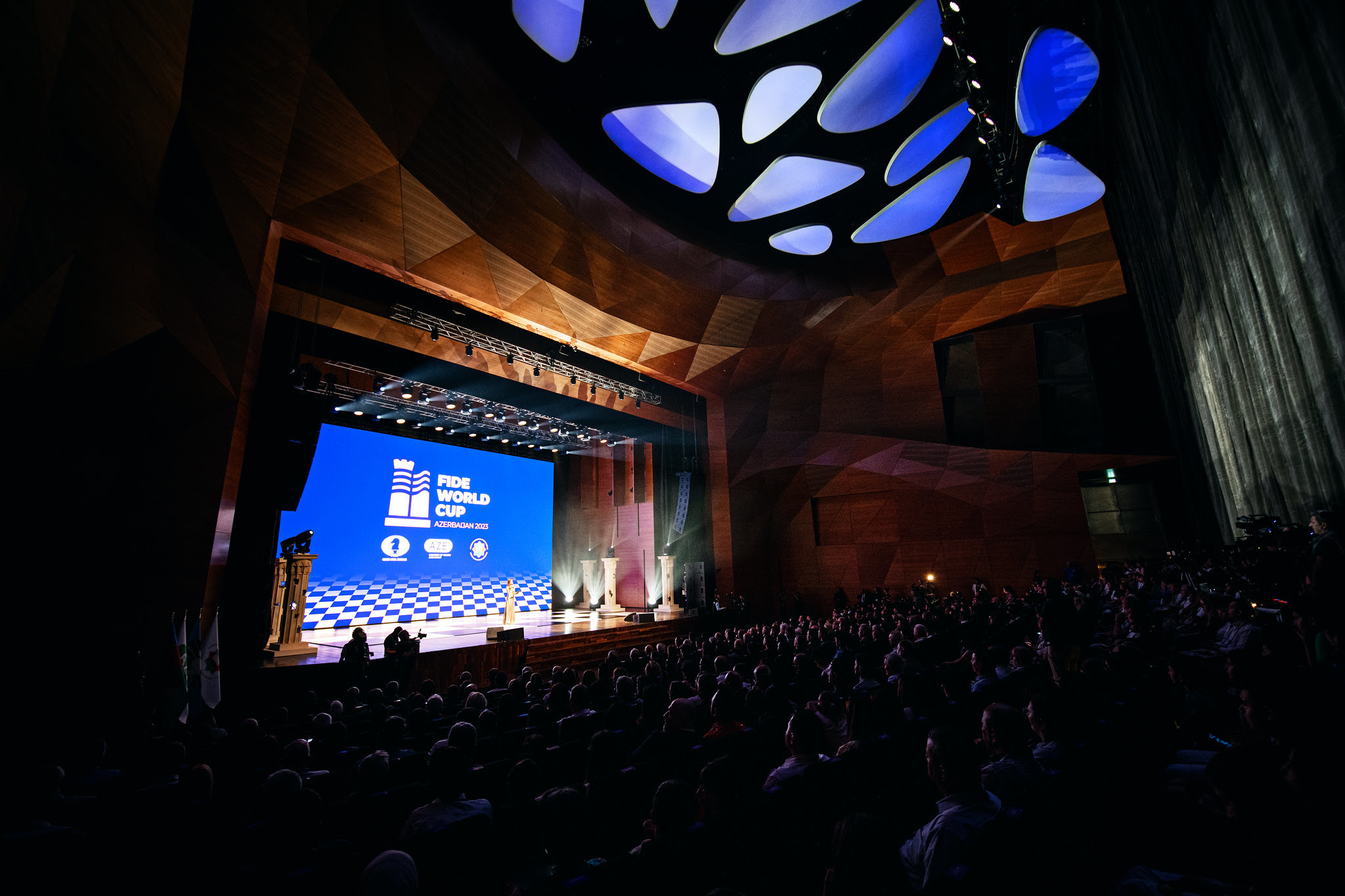 The Opening Ceremony was held in the huge auditorium at Baku Convention Center © FIDE