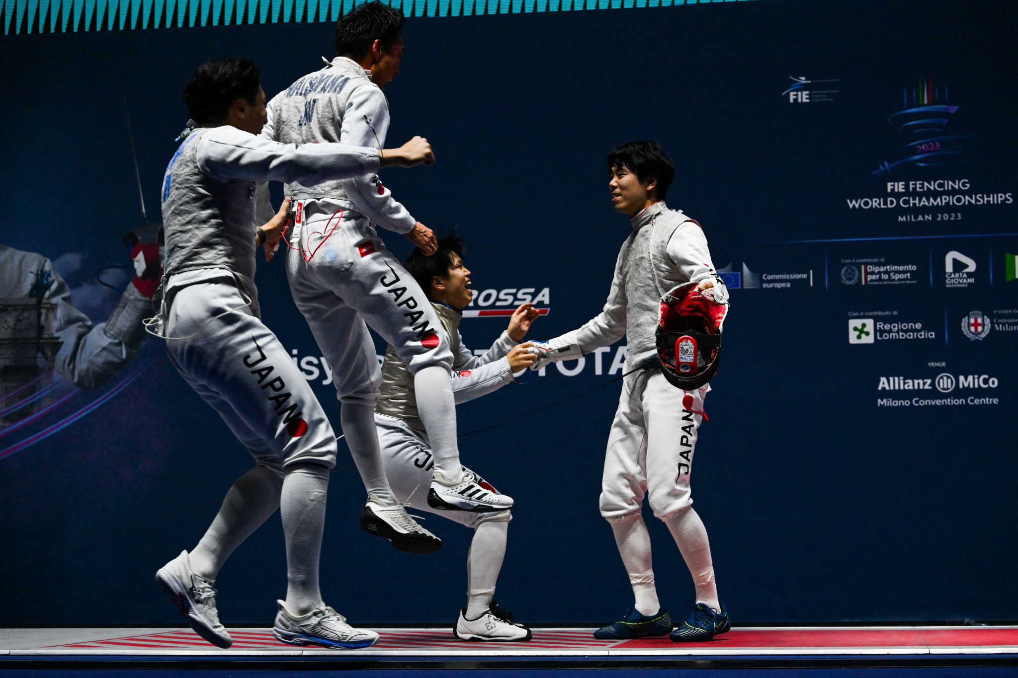 Hungary defend women's sabre title and Japan earn first-ever men's foil gold at FIE Fencing World Championships