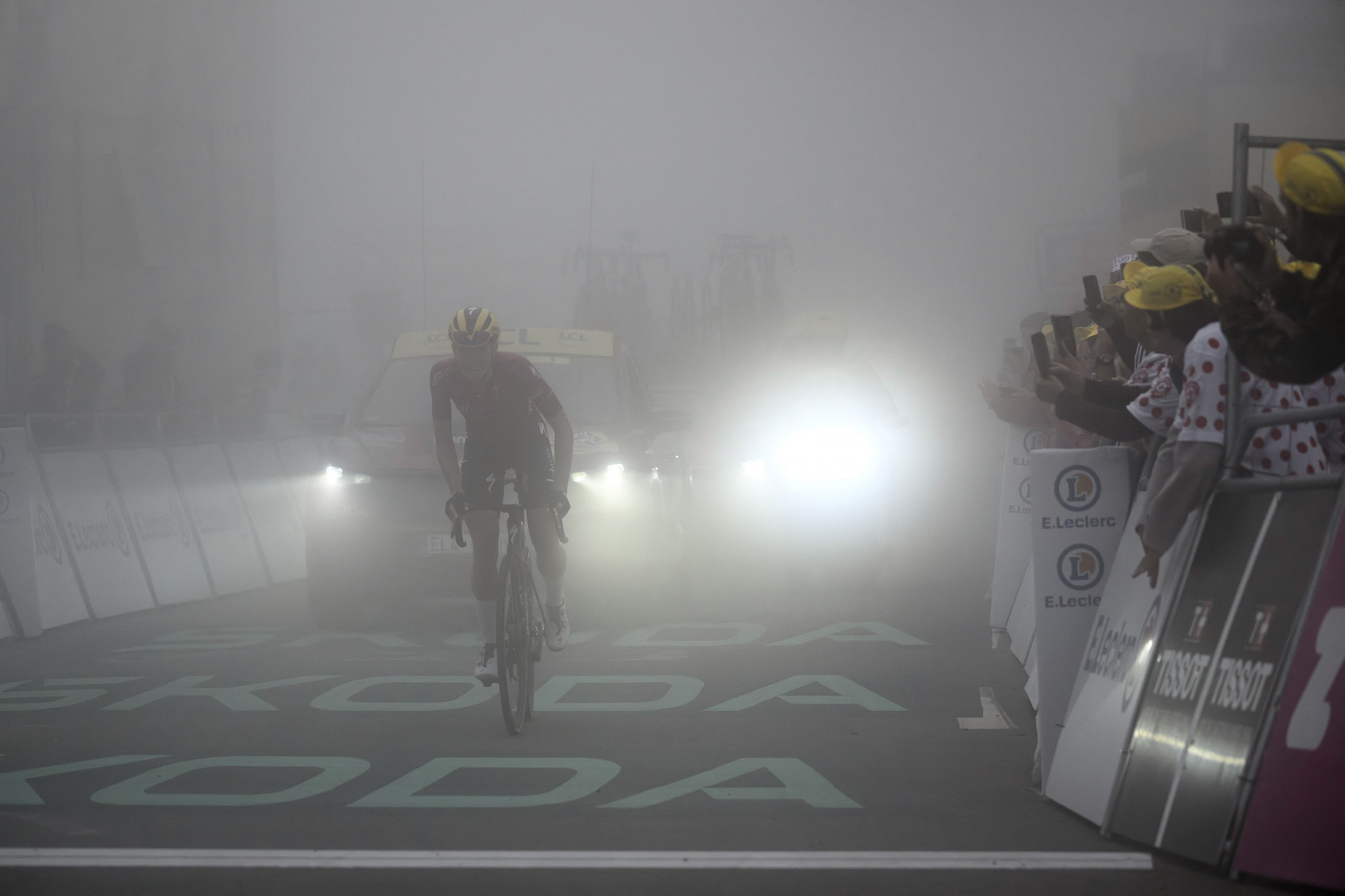 The Netherlands' Demi Vollering claimed a decisive victory in the fog on stage seven, having earlier been handed a 20 second penalty for a drafting incident on stage five ©Getty Images