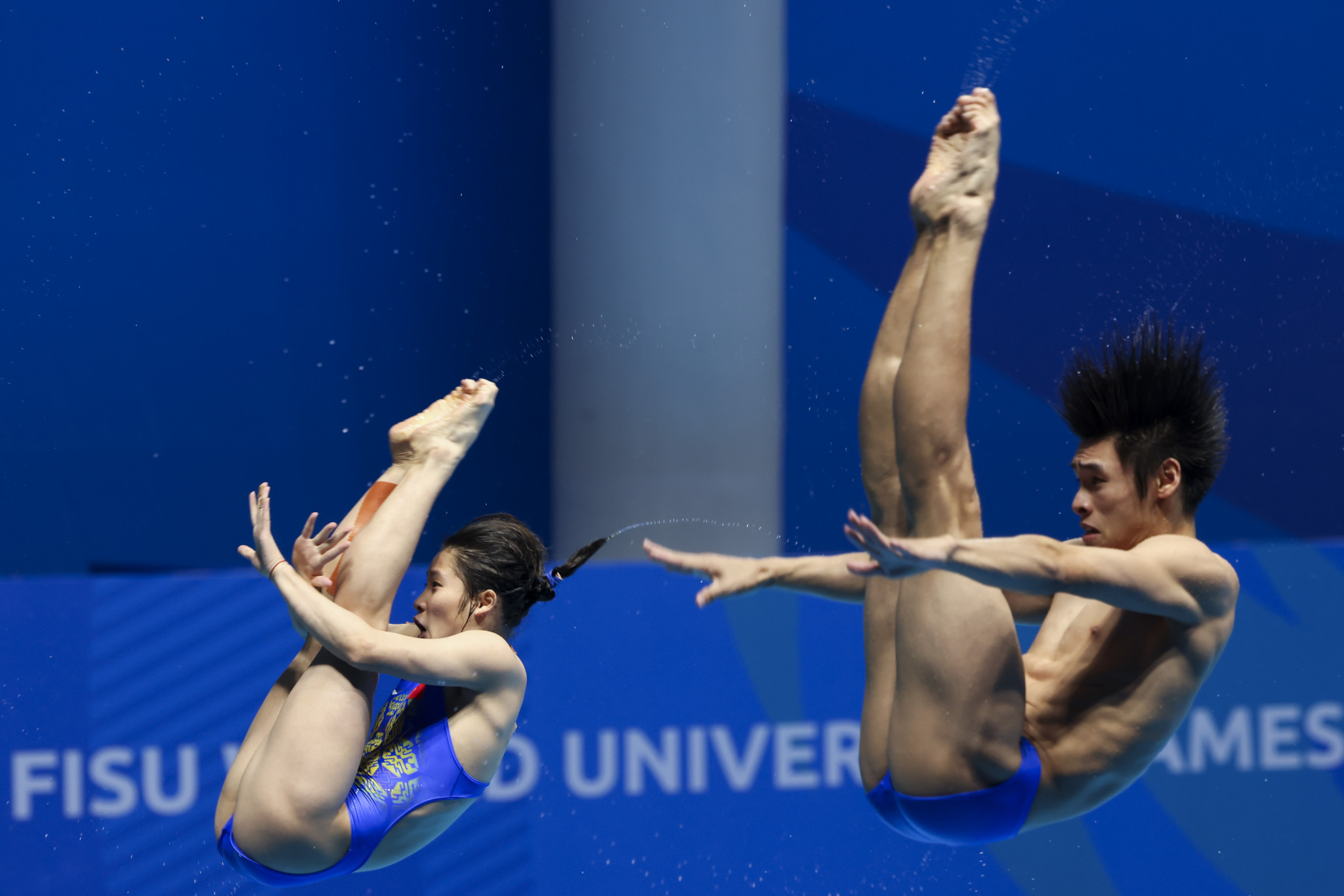 The pair combined for a commanding total of 328.20 at the Jianyang Cultural and Sports Centre Natatorium, which was 51.60 better than the next best duo ©Chengdu 2021