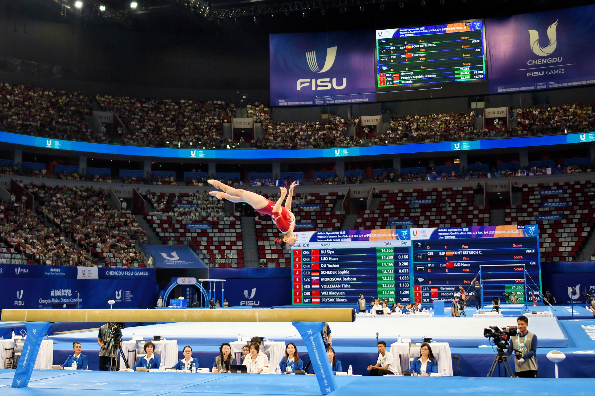 Luo Huan helped the hosts to a victorious 163.029 as they pipped Japan and Spain to the top of the podium ©Chengdu 2021