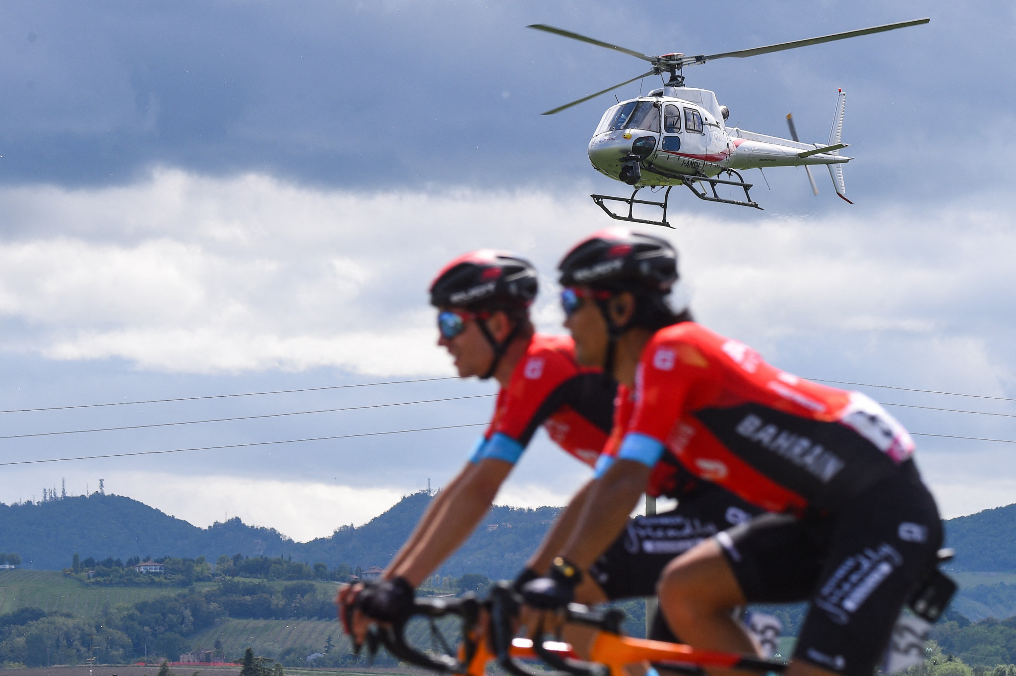 UCI "condemns" riders using helicopters in bid to cut carbon footprint