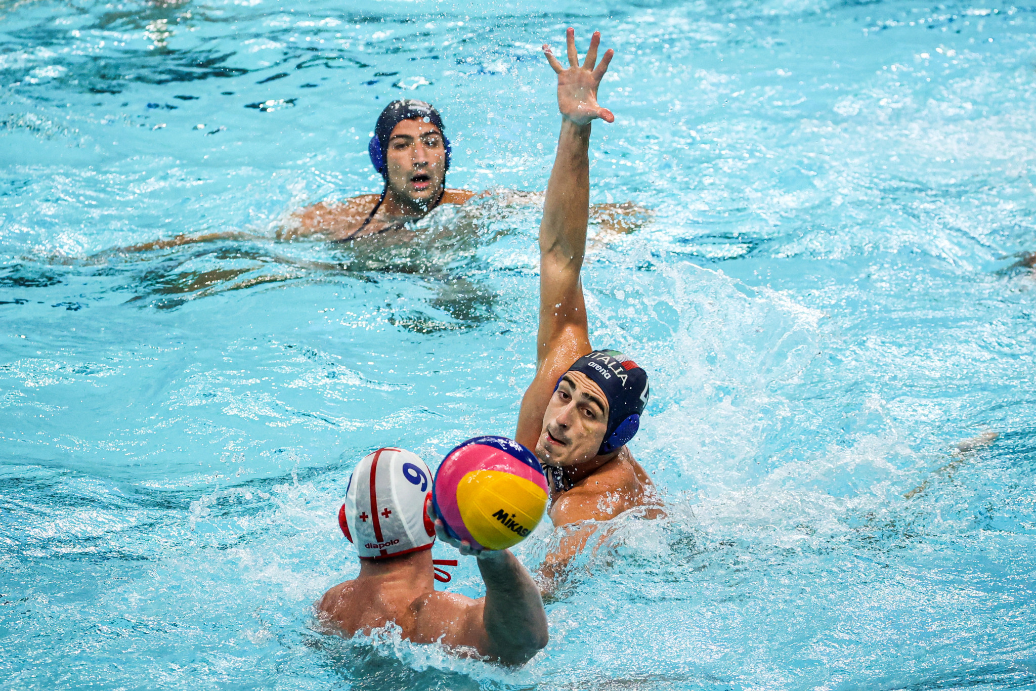Georgia take on Italy in the men’s water polo semi-final ©FISU