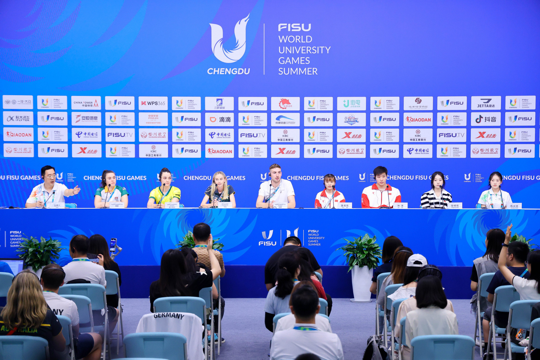 Chengdu 2021 medallists speak to the media ©FISU  