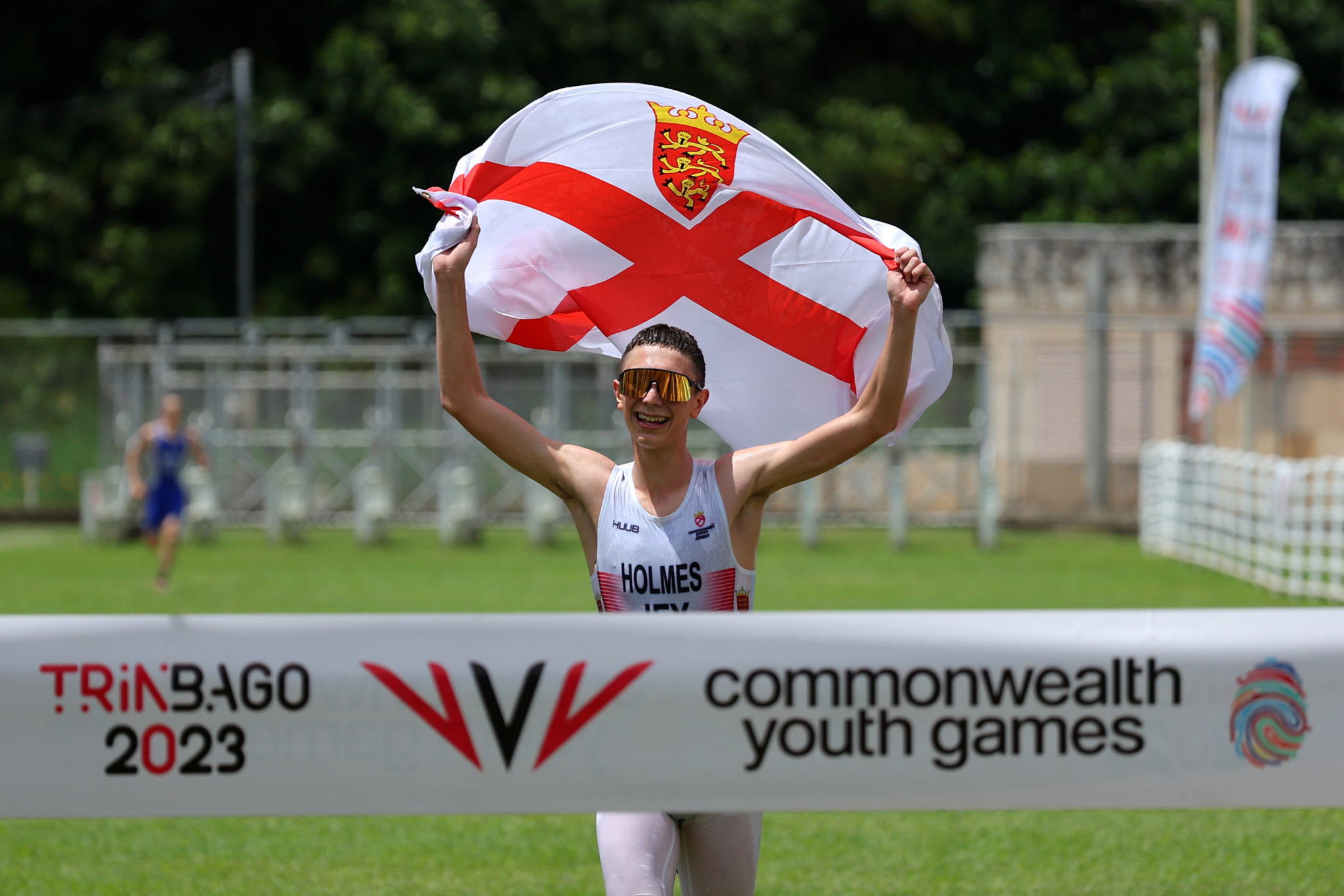 Luke Holmes took men's super sprint triathlon gold for Jersey ©Getty Images
