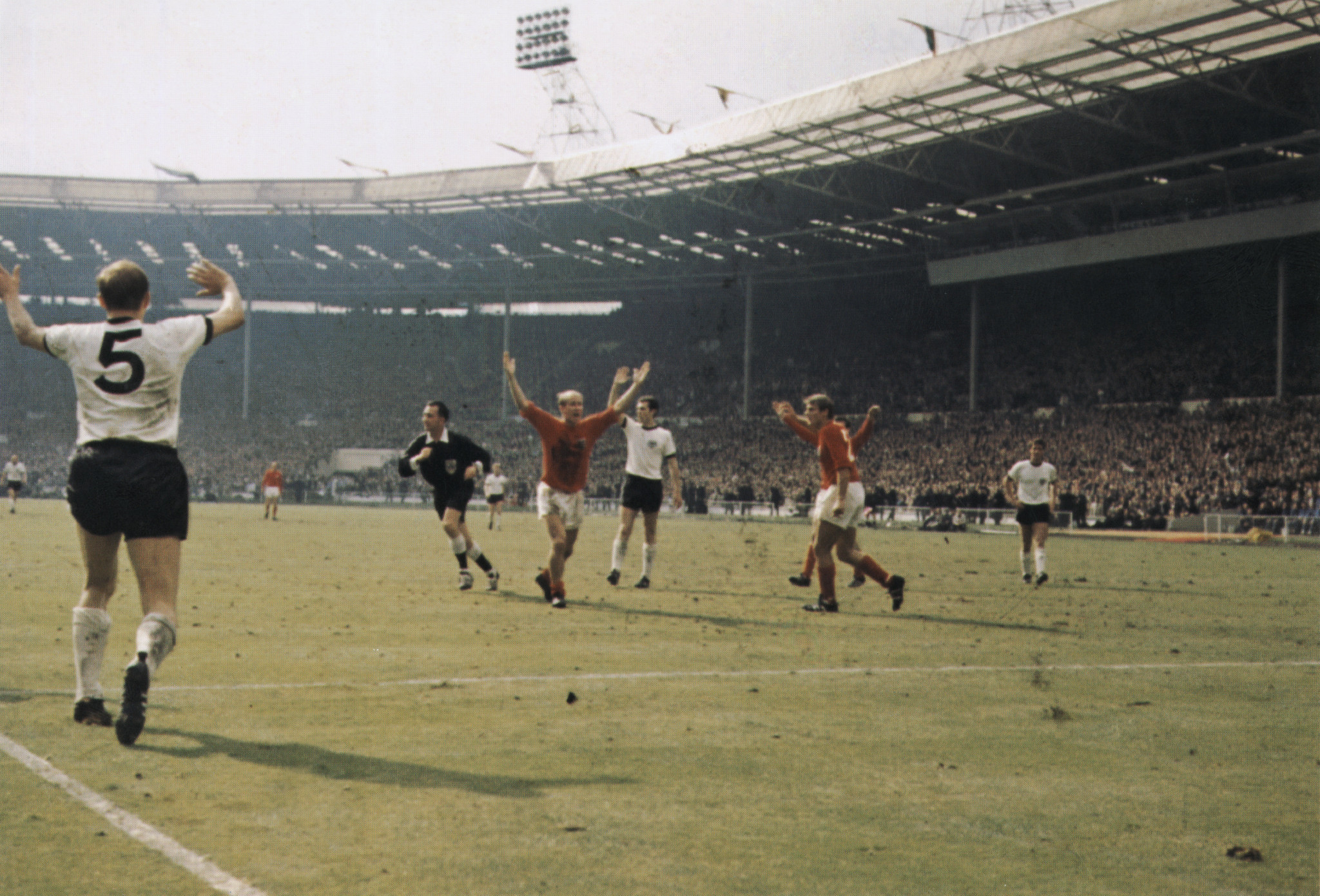 
A goal from England striker Geoff Hurst during the 1966 World Cup was met with protests by West German players ©Getty Images