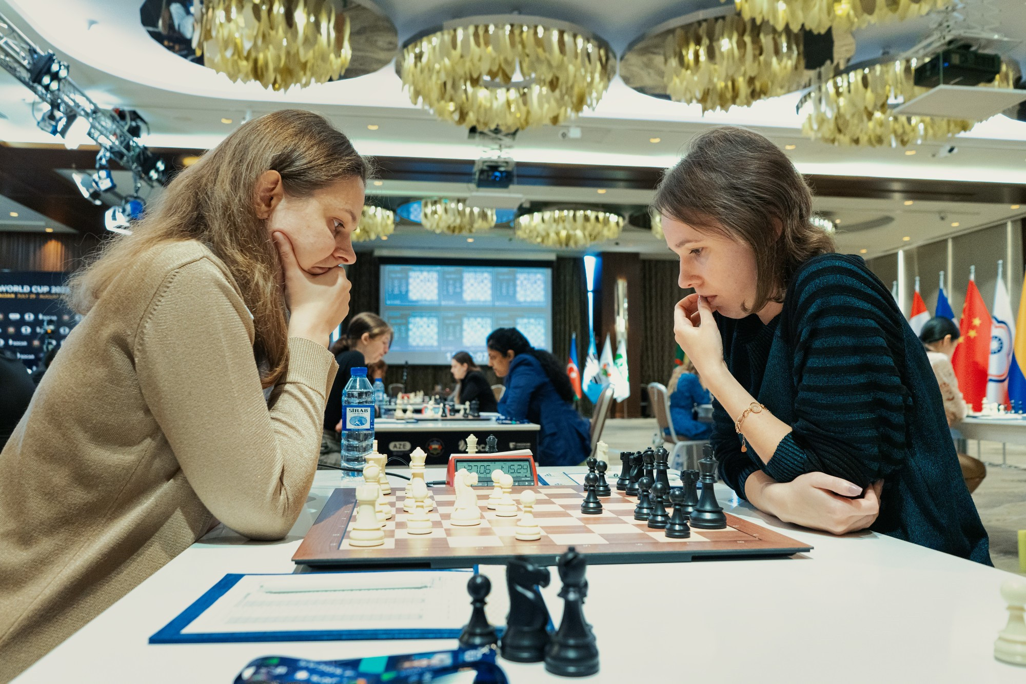 Only one of the day's women's matches in Baku ended in a positive result, with the rest of the encounters all drawn ©FIDE