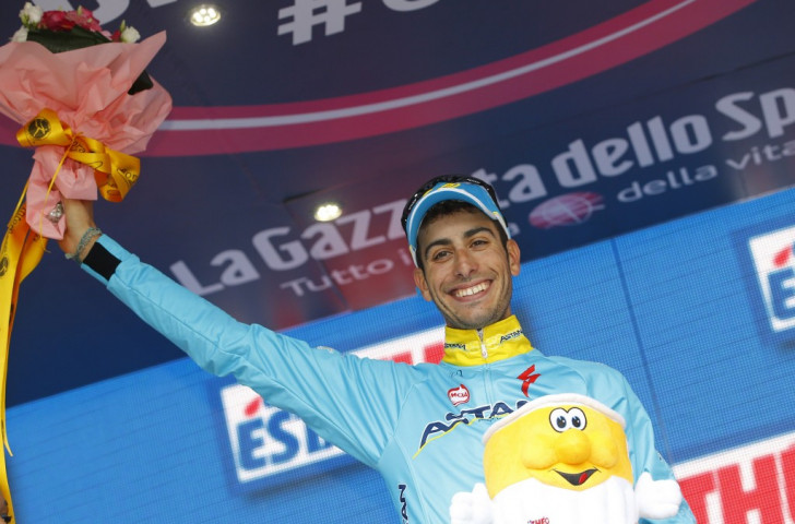 Aru breaks clear on final climb to move into second place at Giro d'Italia