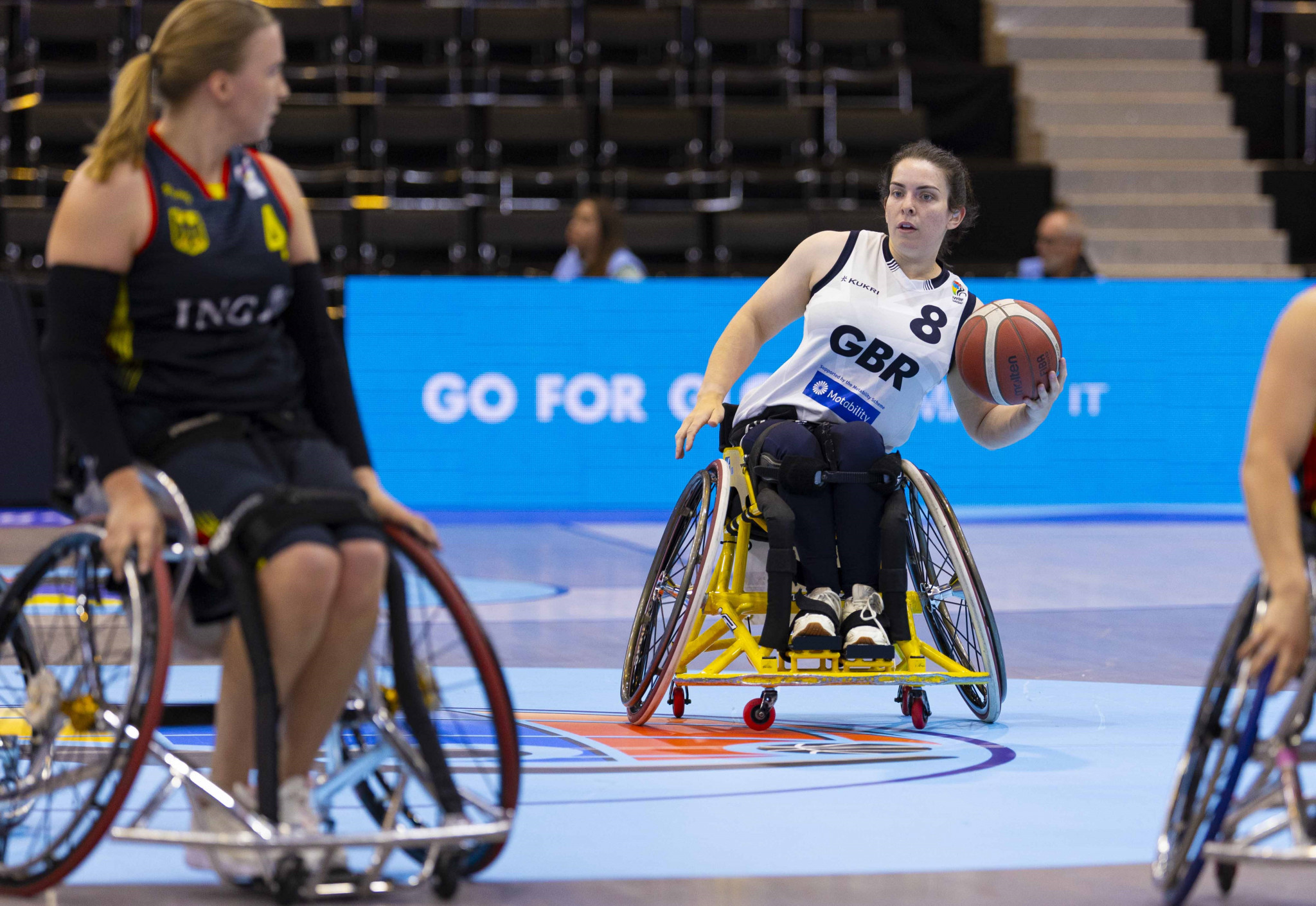 Britain and Germany face each other in the opening women's wheelchair basketball contest ©EPC