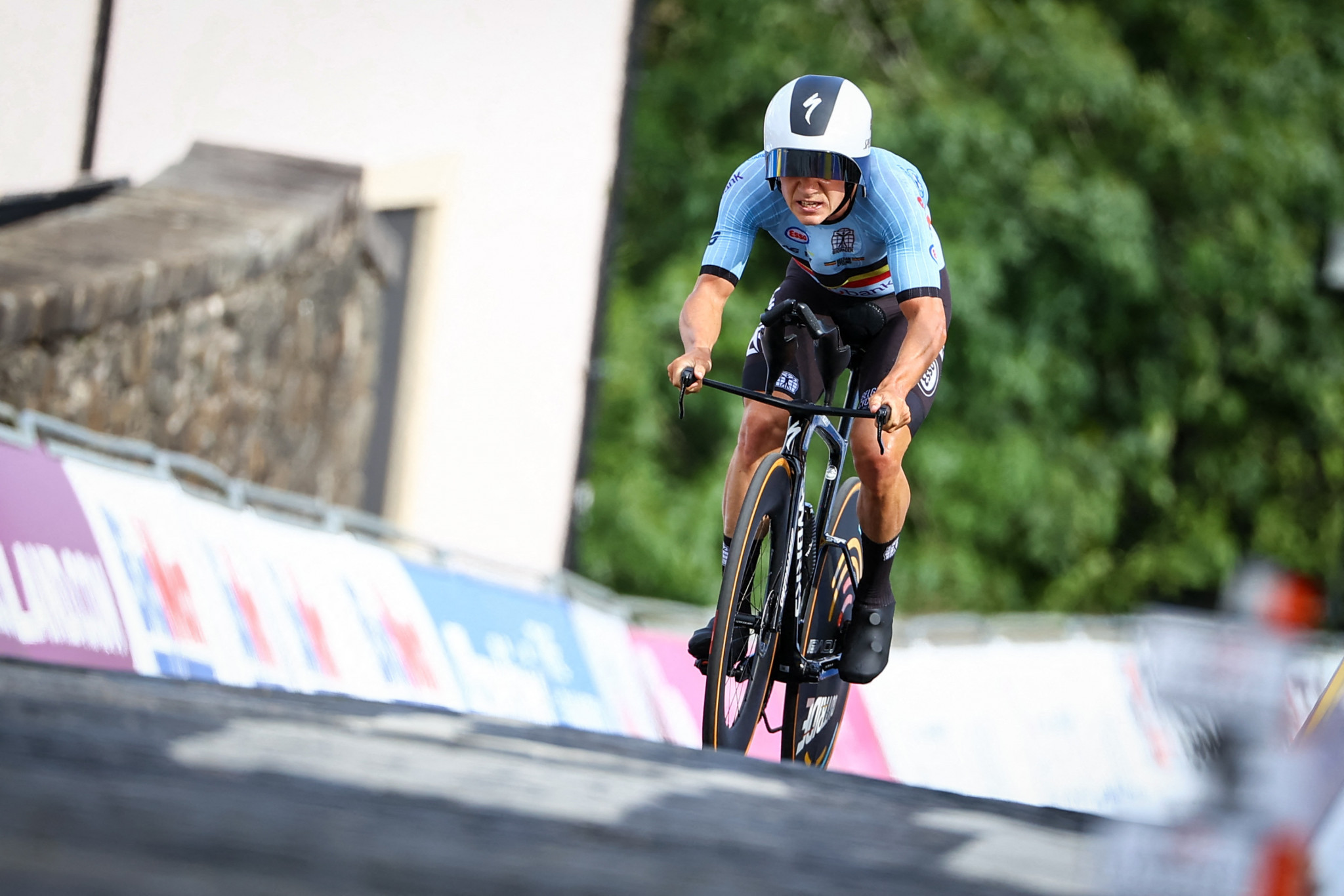 Evenepoel denies Ganna third time trial win at Cycling World Championships