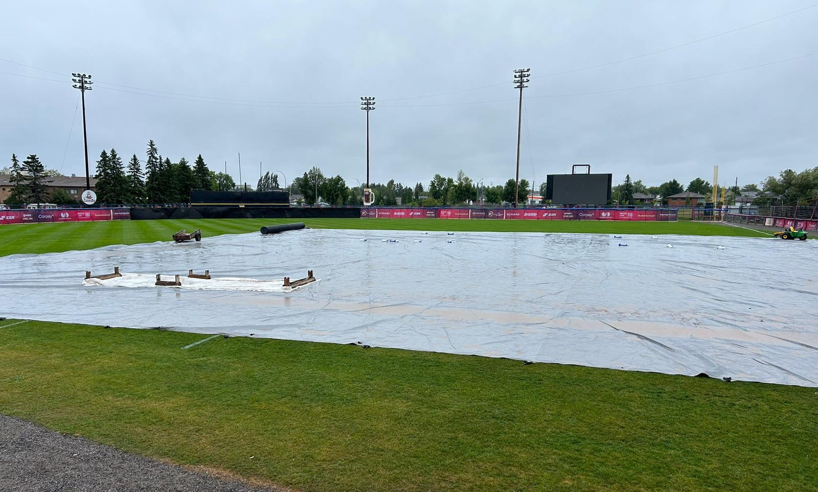 Rain in Canada forced a postponement to today's fixtures at the Women's World Cup Group A ©WBSC