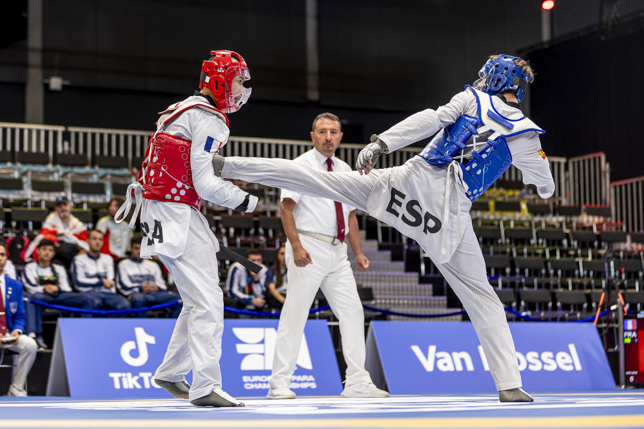 There were a number of exciting encounters as Para taekwondo fighters battled it out for medals ©EPC