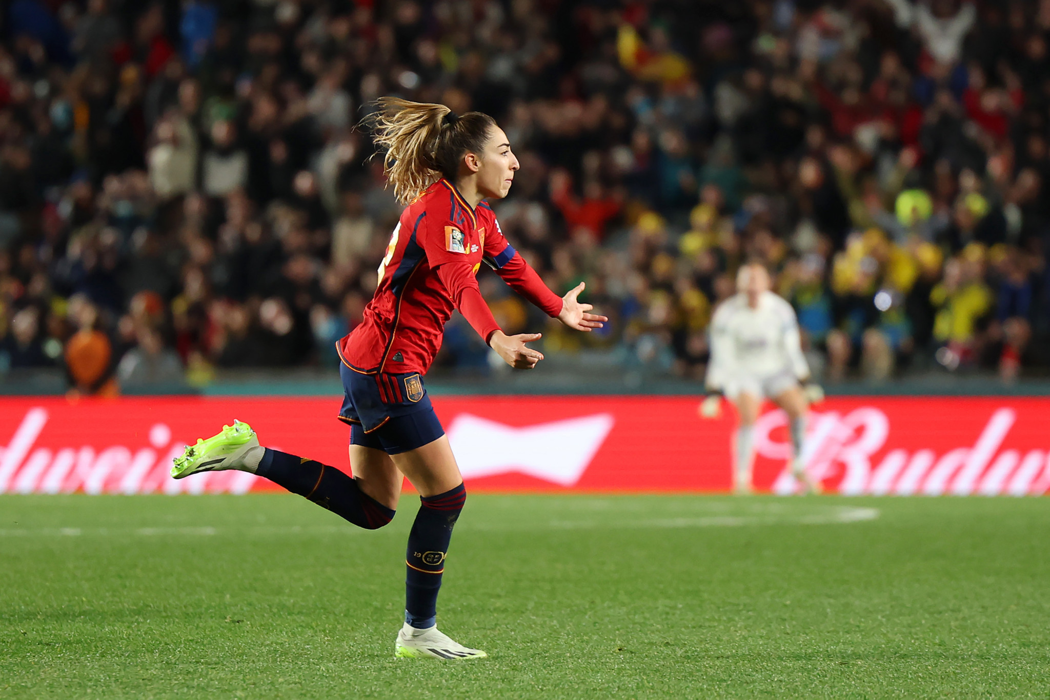 Olga Carmona celebrates scoring a late winner for Spain in their semi-final against Sweden ©Getty Images