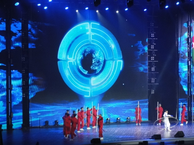 Performances at the Opening Ceremony in Baku's Crystal Hall took place beneath the ISSF symbol ©ITG