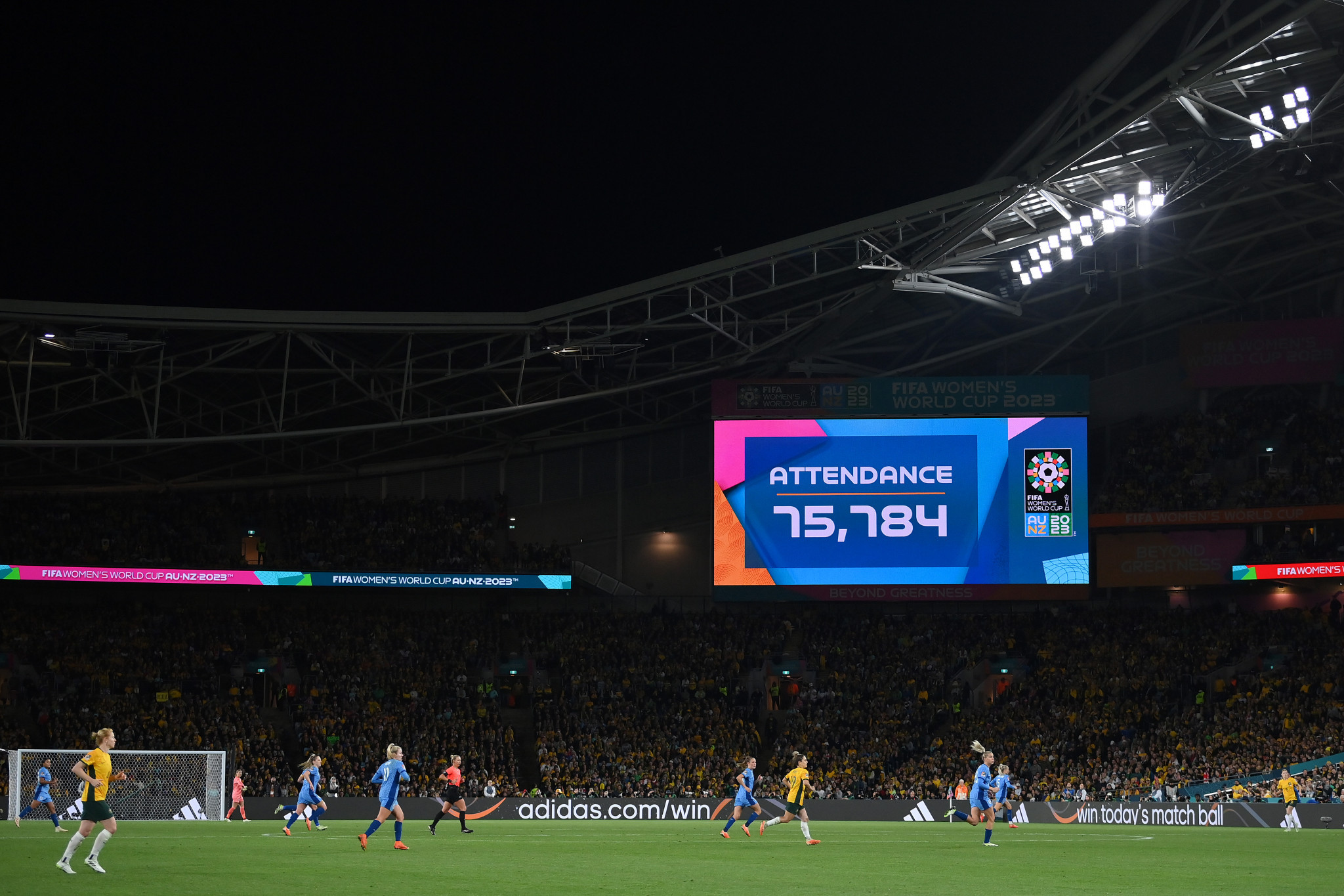 The attendance for the second semi-final between Australia and England is displayed on the screens at Stadium Australia ©Getty Images