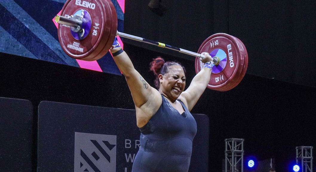 Britain's Emily Campbell made six good lifts in the women's super-heavyweight category ©BWL