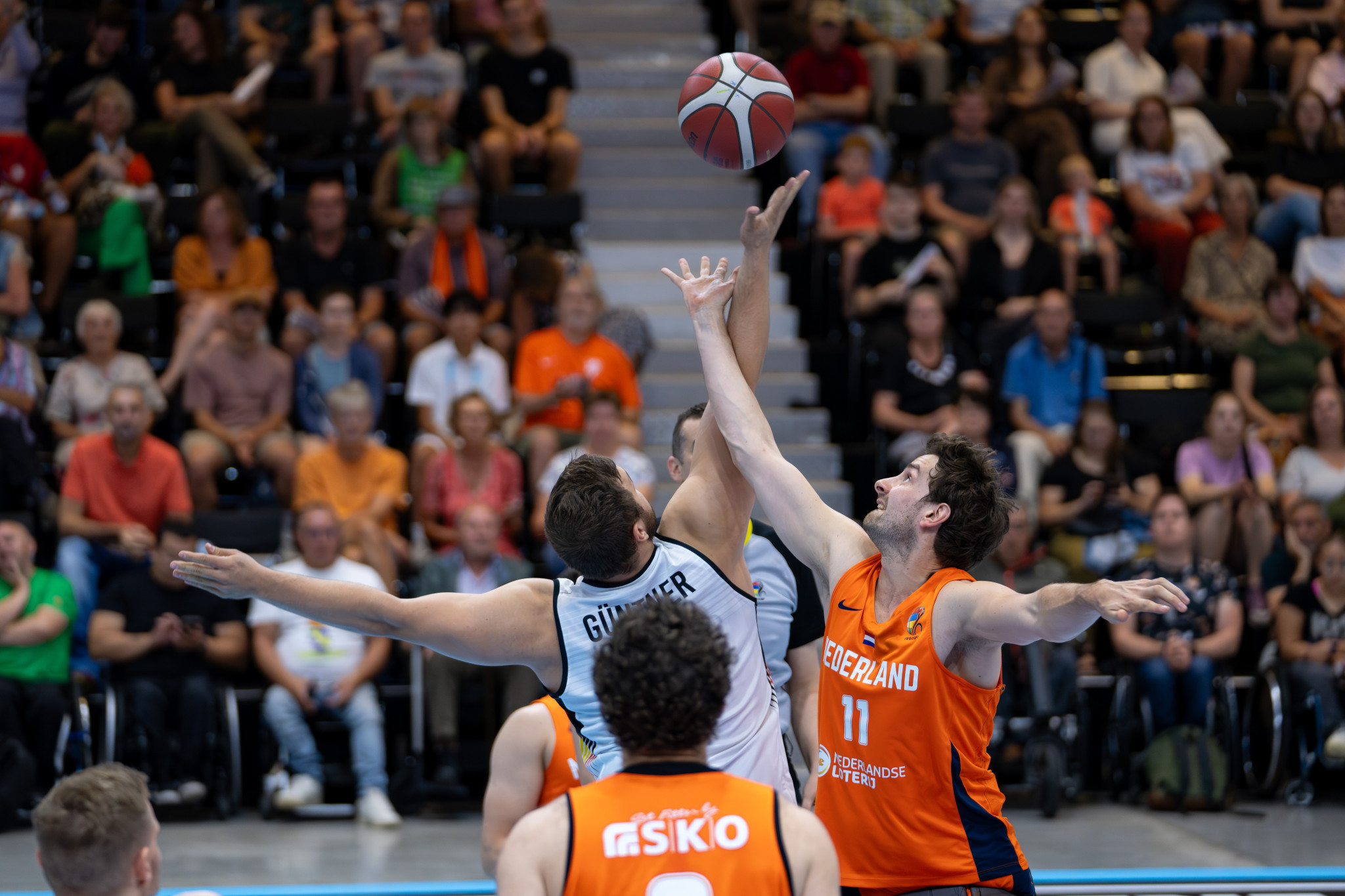 The Netherlands battled it out with Germany for bronze at the Rotterdam Ahoy ©EPC