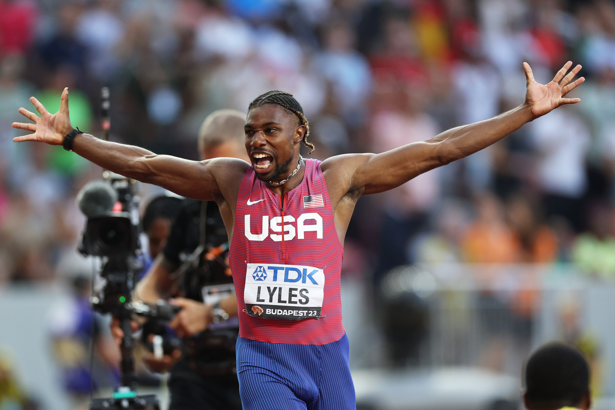 The United States' Noah Lyles powered his way to men's 100m gold in the last race of the day ©Getty Images