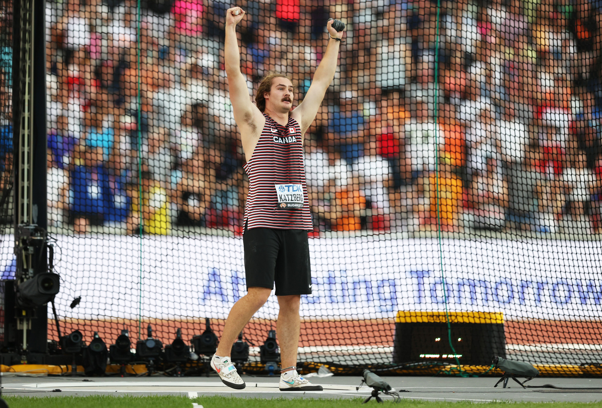 Ethan Katzberg of Canada produced an 81.25 metres throw in the men's hammer throw final to win gold in Budapest ©Getty Images