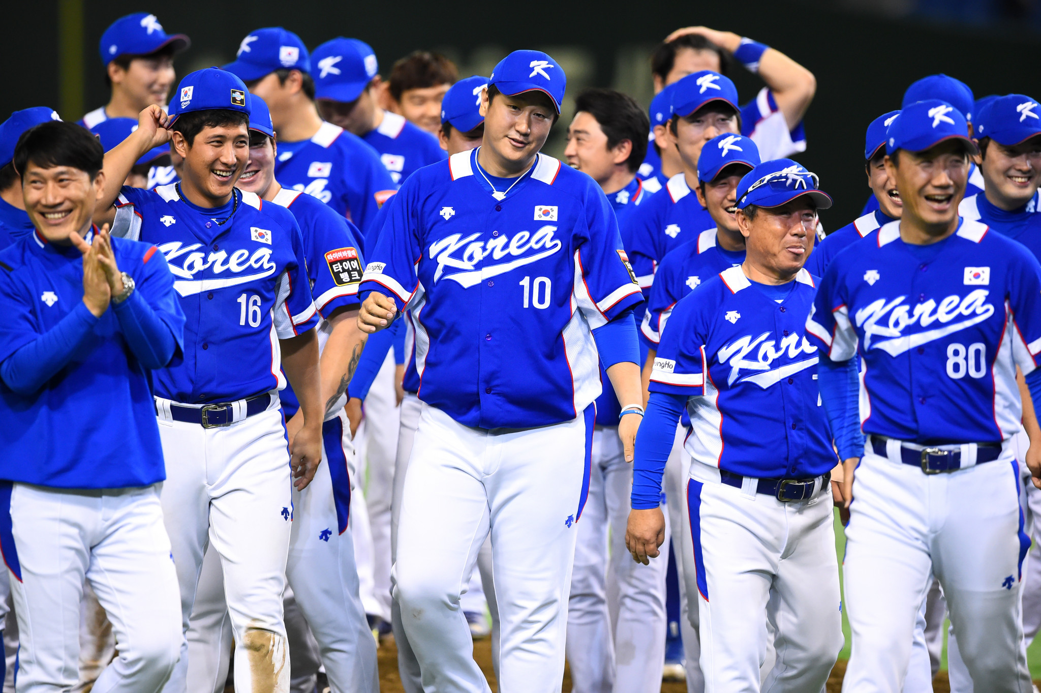 Woo-chan Cha helped South Korea win the inaugural WBSC Premier 12 tournament ©Getty Images