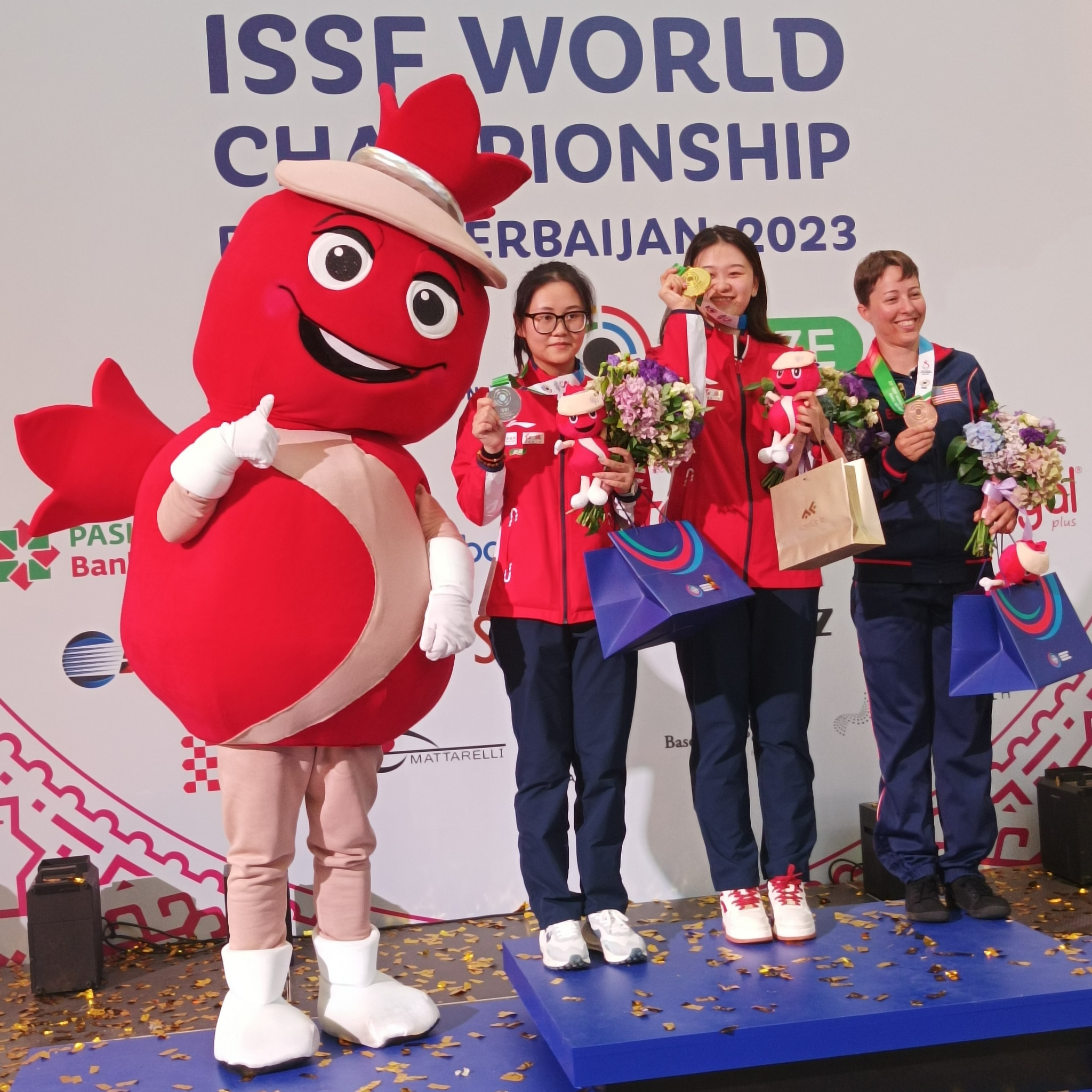Gold and silver for China in women's three position rifle at World Shooting Championships