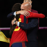 Luis Rubiales also greeted other members of the Spanish team during the presentation ceremony ©Getty Images