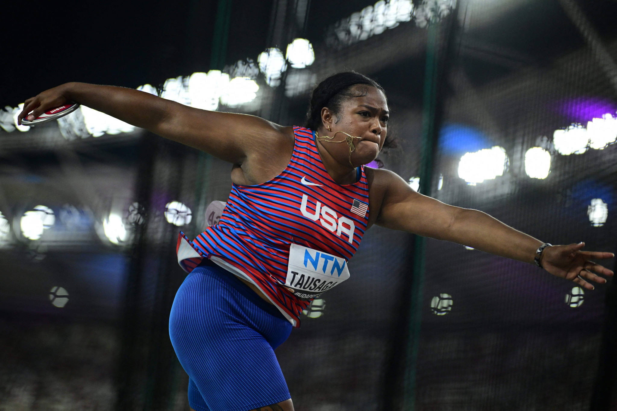 Laulauga Tausaga of the US threw a personal best 69.49m for women's discus gold at the World Athletics Championships ©Getty Images