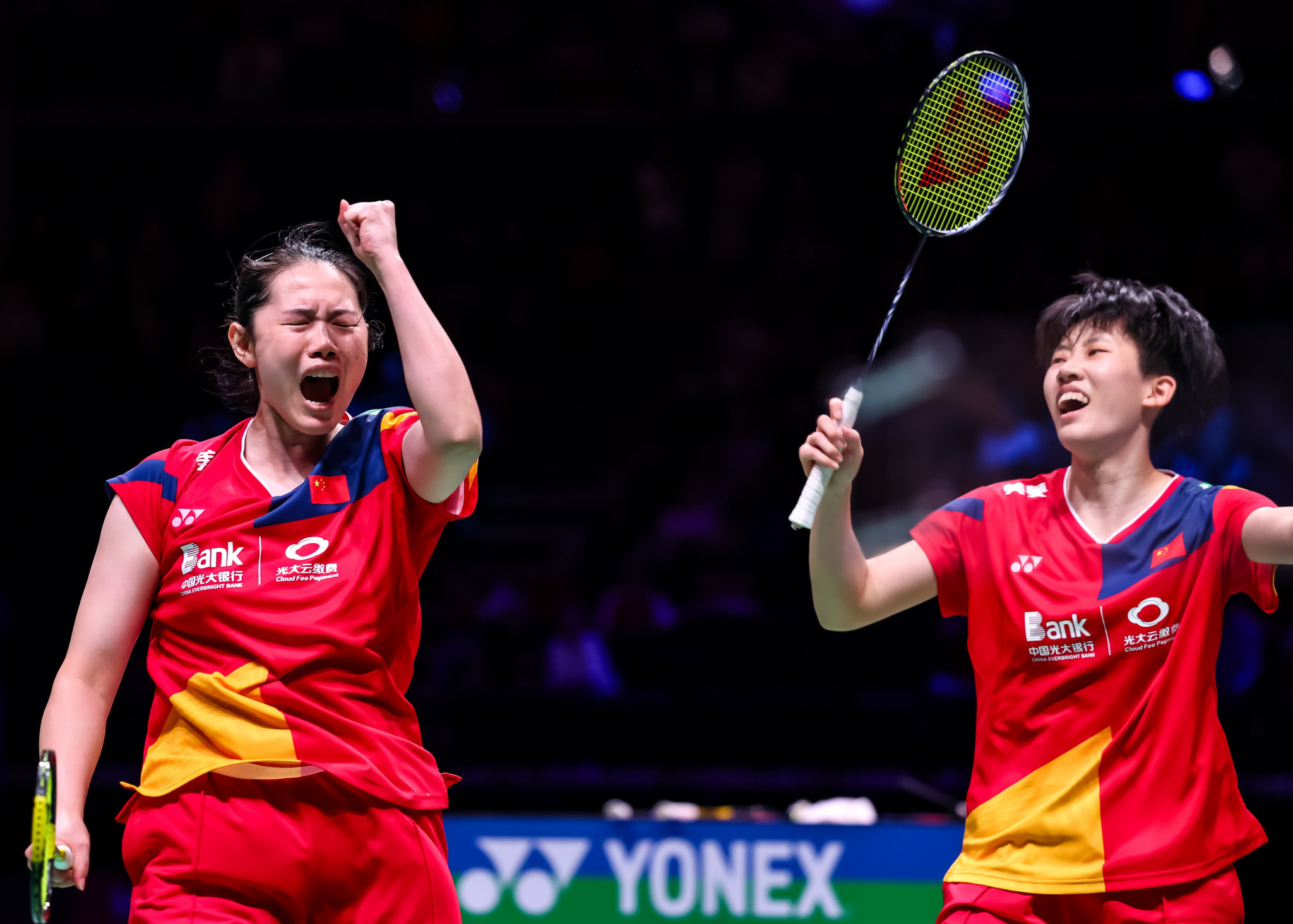 Joyous scenes as China's Zhang Shuxian and Zheng Yu seal their place in the women's doubles semi-finals ©Badmintonphoto