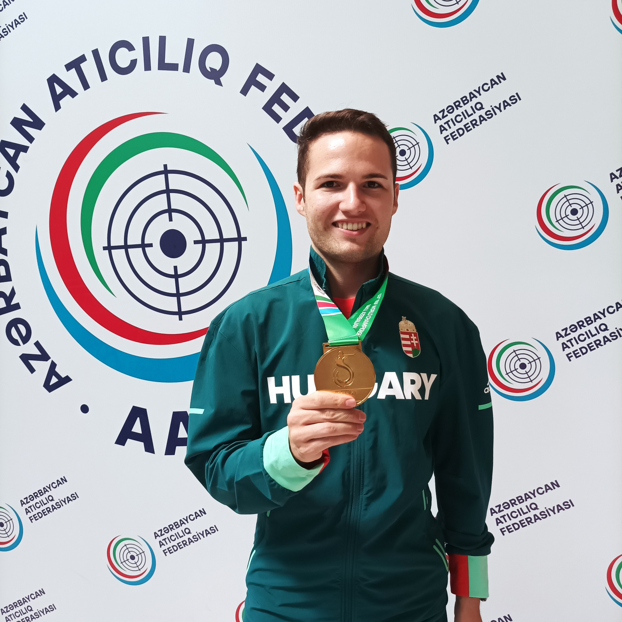 With gold in Baku Istvan Peni of Hungary now has a complete set of World Championship medals ©ITG