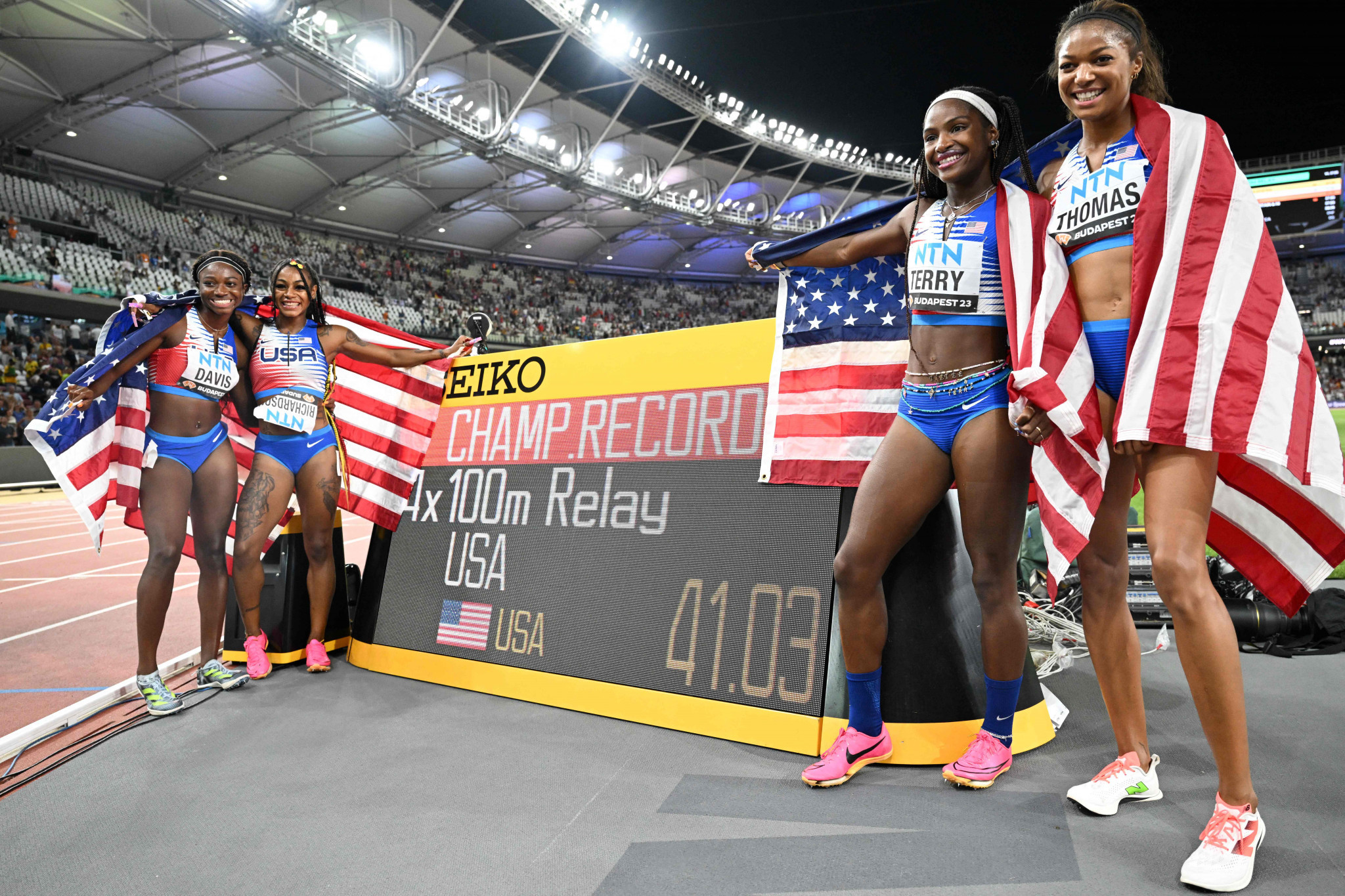 The US doubled up in the 4x100m relays by winning the women's race in Championships record time of 41.03 ©Getty Images