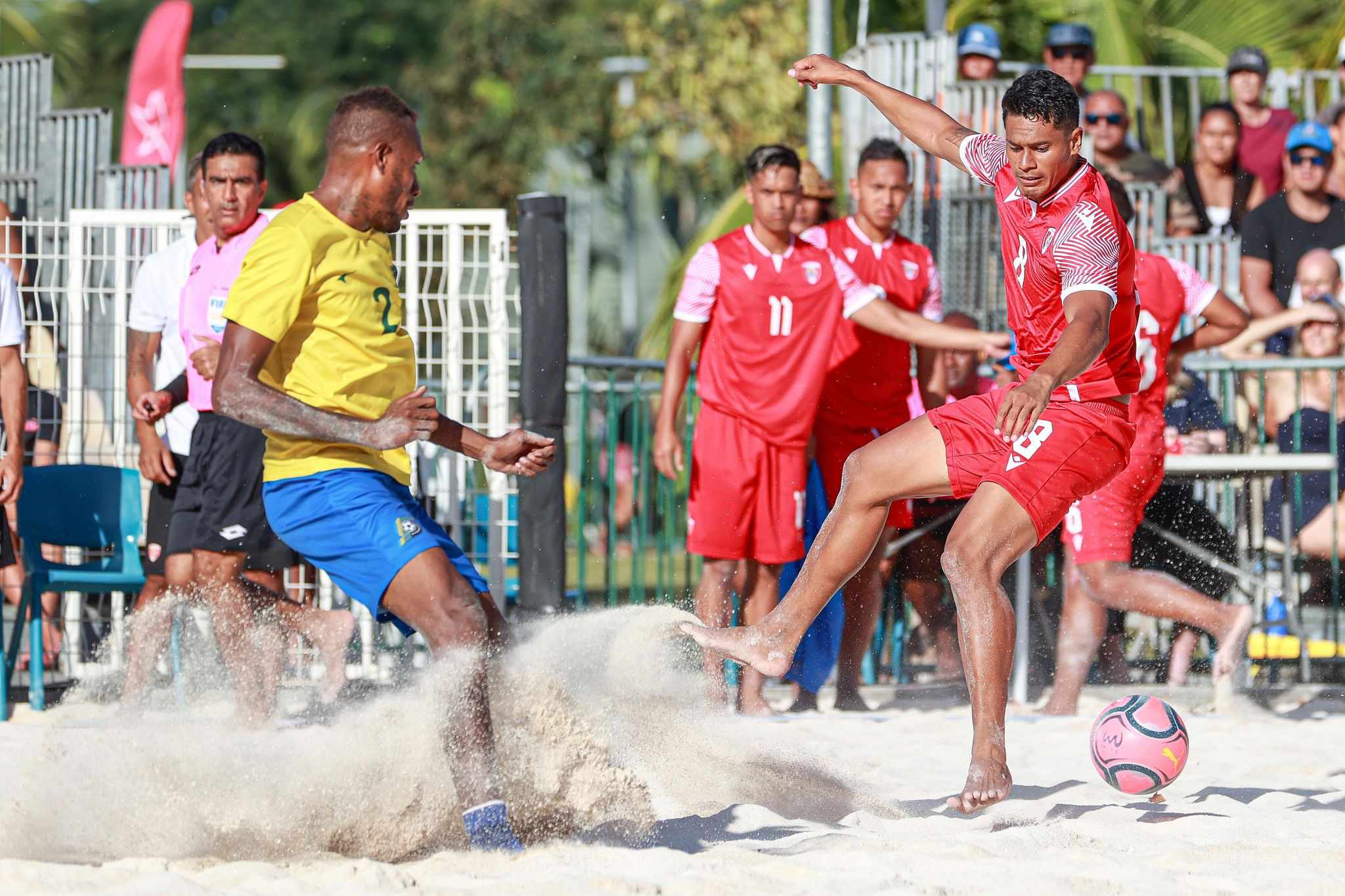 Tahiti, in red, beat the Solomon Islands 7-0 in the final of the OFC Beach Soccer Nations Cup ©OFC