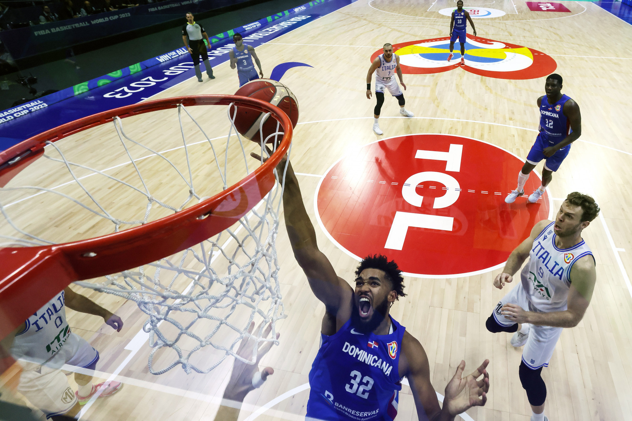 Karl-Anthony Towns scored 24 points for the Dominican Republic as they beat Italy 87-82 in Group A ©Getty Images
