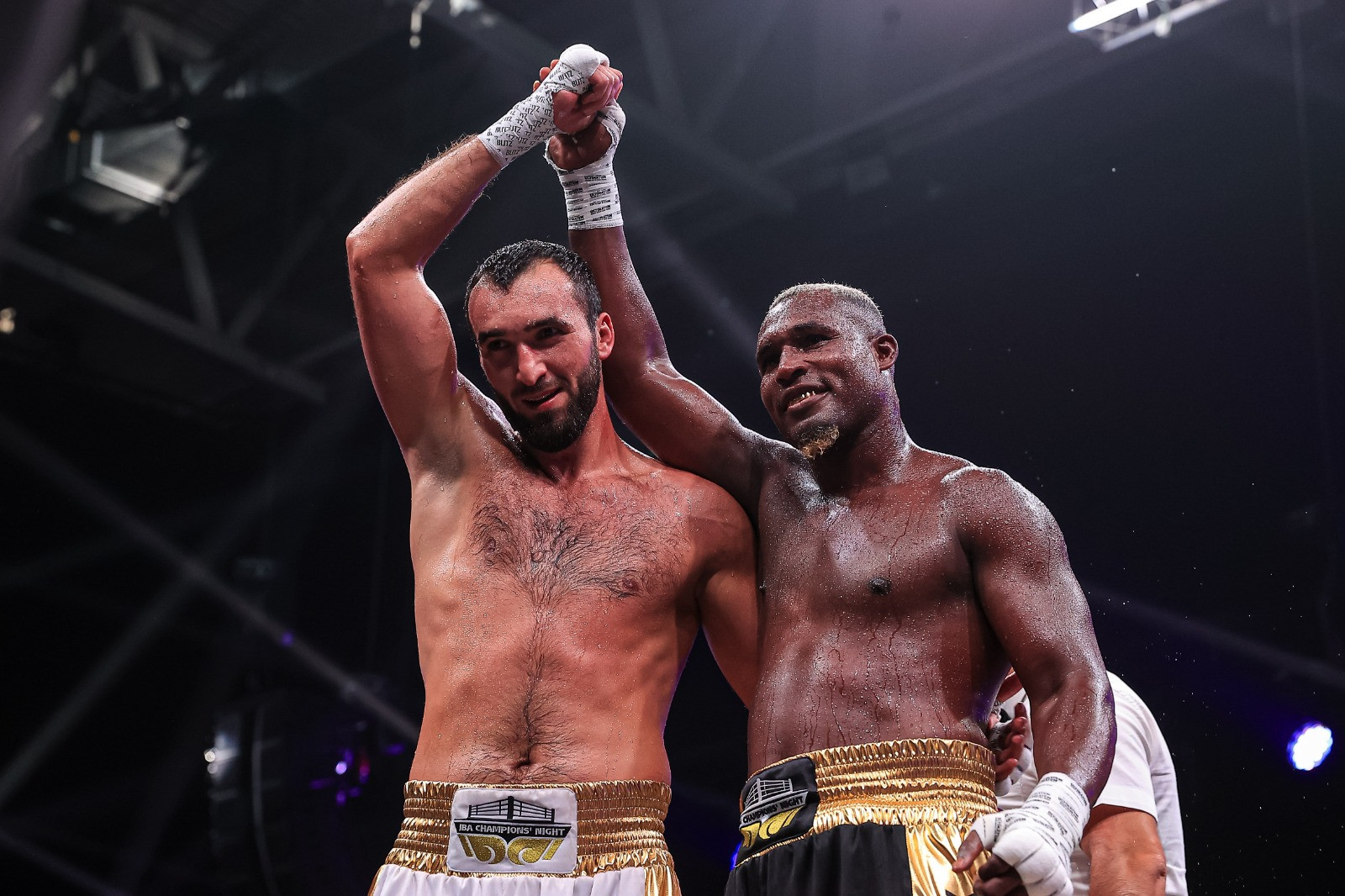 Russian fighters prevail at IBA Champions' Night on International Boxing Day