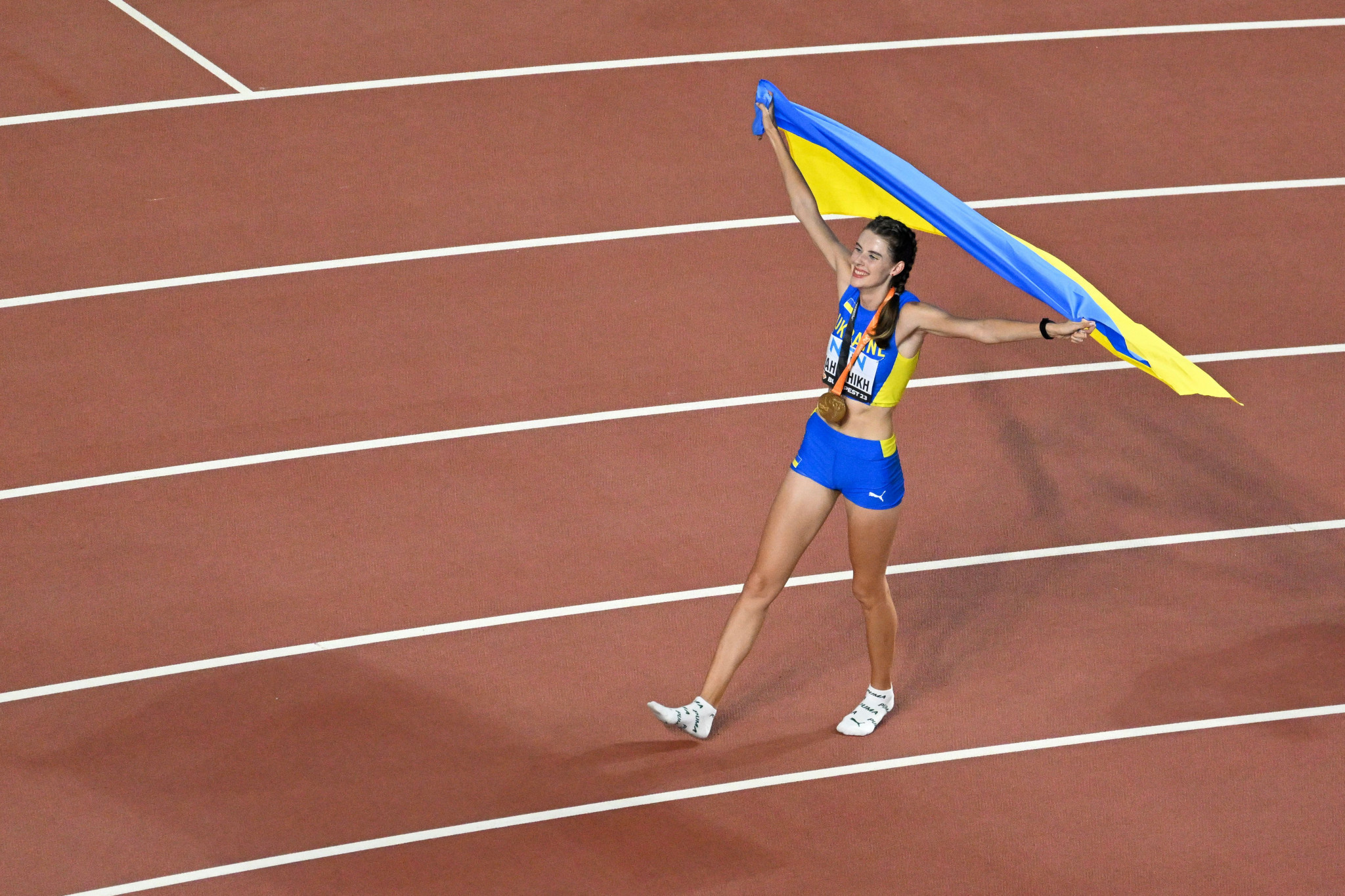 Yaroslava Mahuchikh won Ukraine's first gold medal of the World Athletics Championships with victory in the women's high jump ©Getty Images