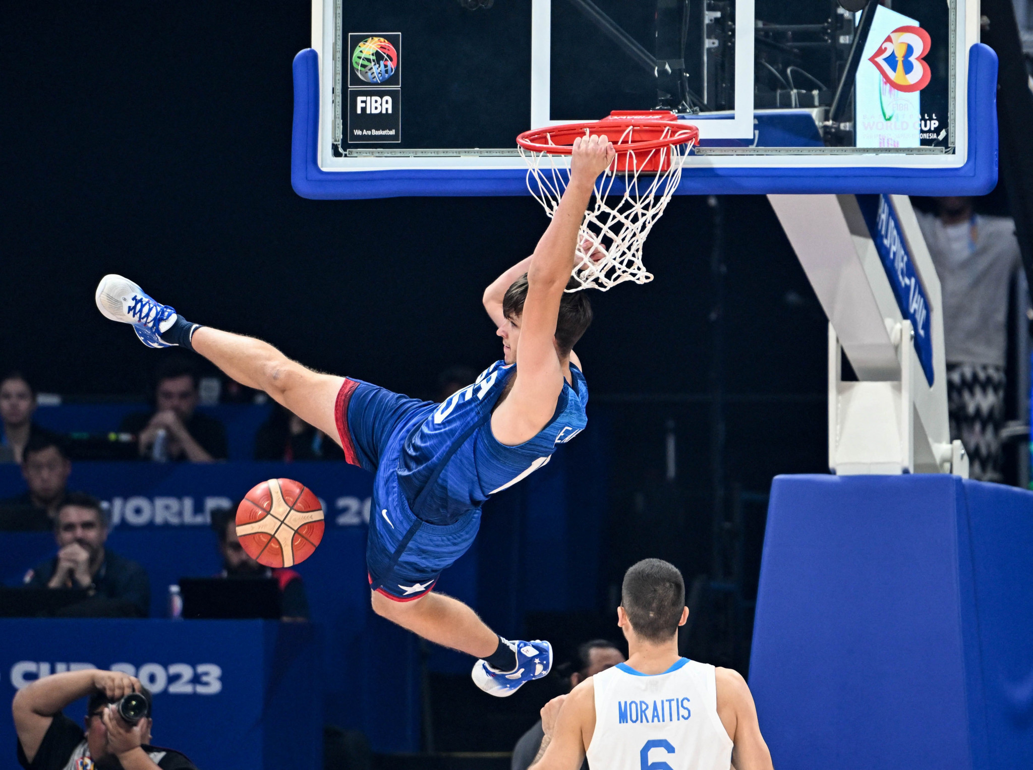US and Spain stroll into FIBA World Cup second round with big wins