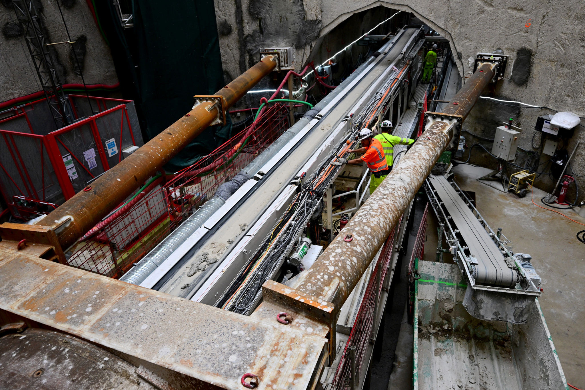 Hundreds of metres of pipes are set to be demolished before new ones are put in with the goal of reducing pollution in Paris' rivers ©Getty Images
