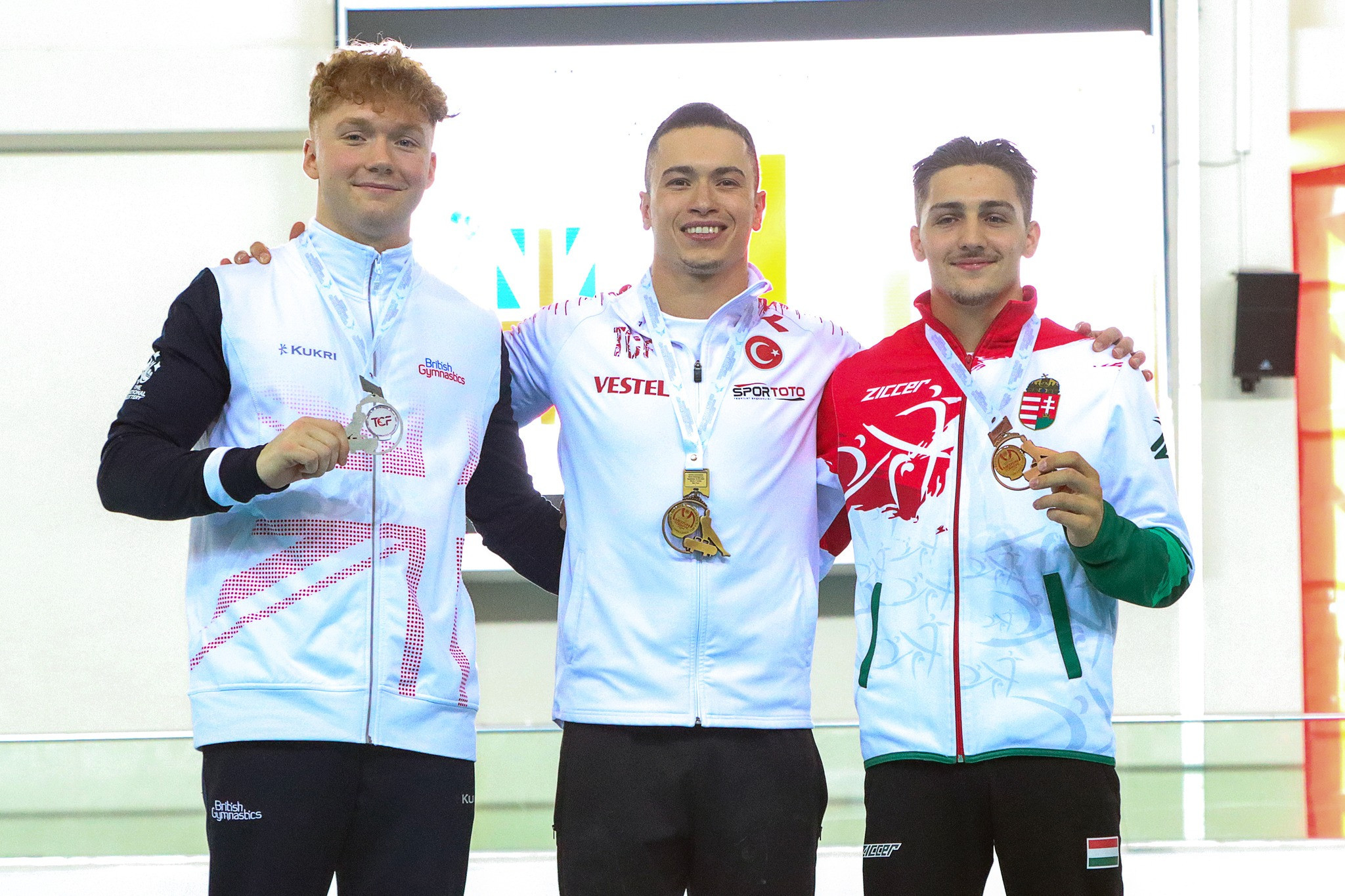 Önder stars for hosts Turkey at Artistic Gymnastics World Challenge Cup