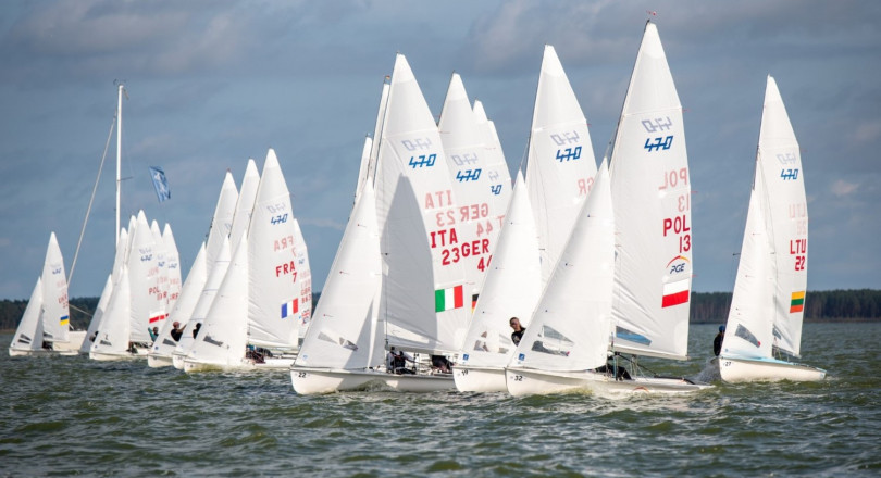 Crews had to navigate some challenging conditions during the Junior 470 Sailing World Championships, which were held in Lithuania ©Milda Greiciuviene