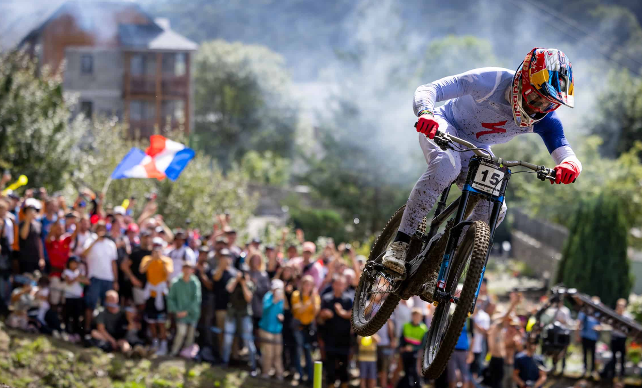 The women's Downhill World Cup at Loudenvielle, the latest in the UCI World Mountain Bike Series, saw Austria's world champion Valentina Höll earn victory ©UCI
