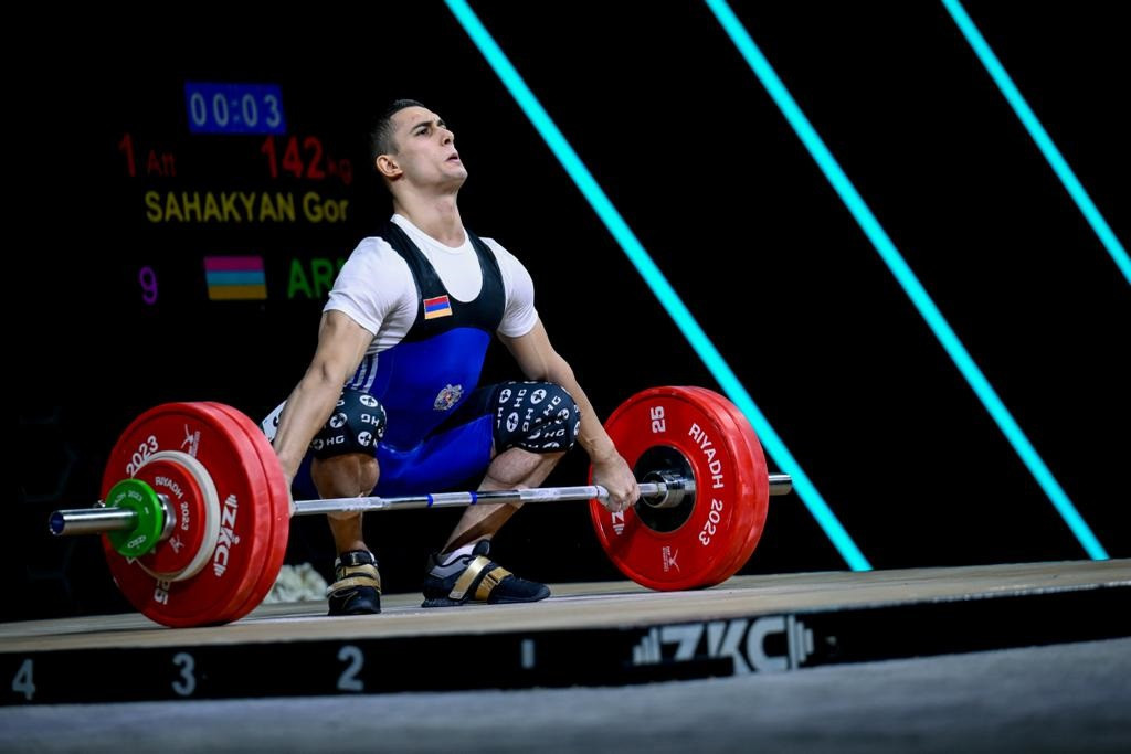Armenia's Gor Sahakyan clinched snatch bronze in the men's 67kg division ©IWF
