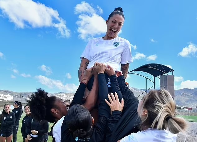 Jenni Hermoso has returned to Mexico to play for her club Pachuca as many of her World Cup-winning team-mates have joined a strike which has led to Liga F matches being postponed ©Instagram