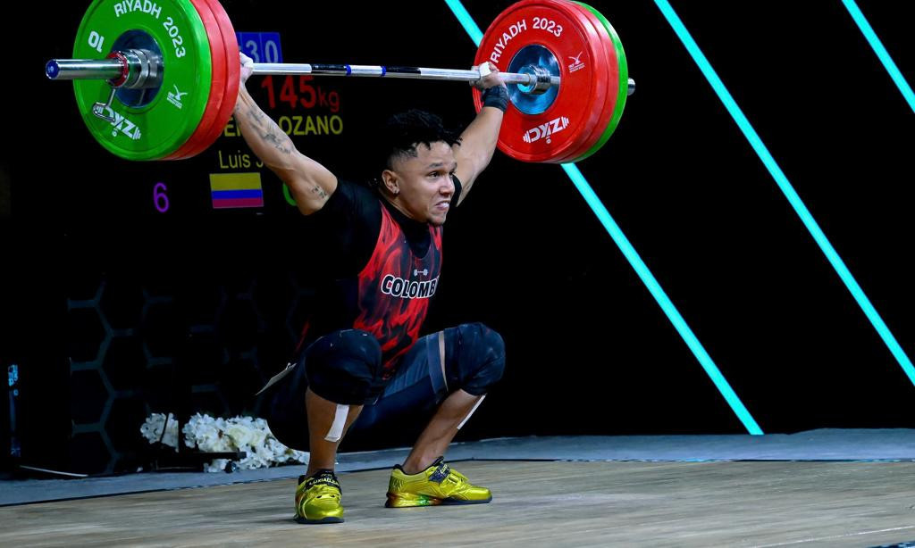 Luis Javier Mosquera was one of three lifters to make a total in the B Group ©IWF