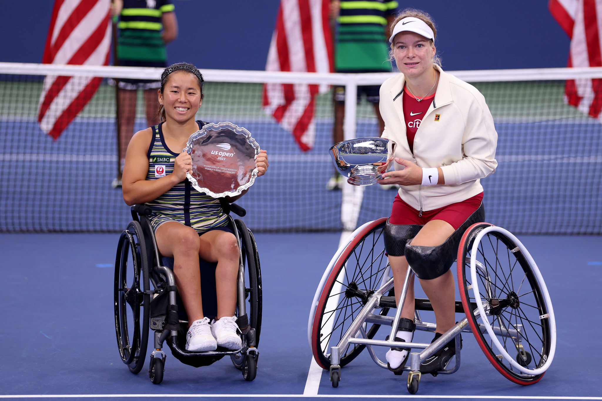 Diede de Groot of The Netherlands, right, won her sixth consecutive US Open singles title in a row ©Getty Images