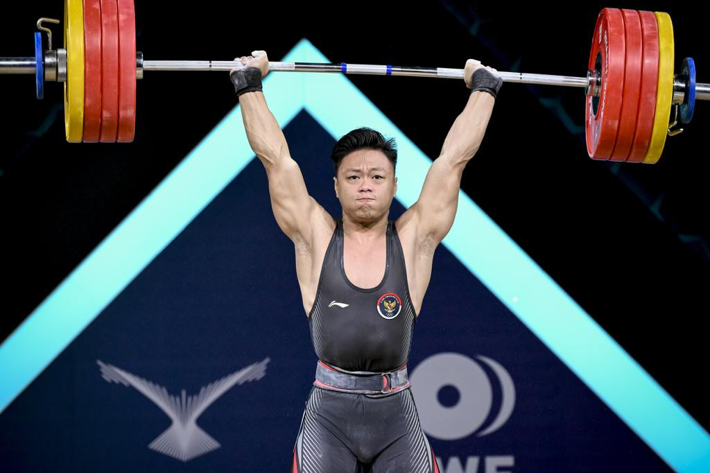Rahmat Erwin's world record lift in the men's 81 kilograms category ©IWF