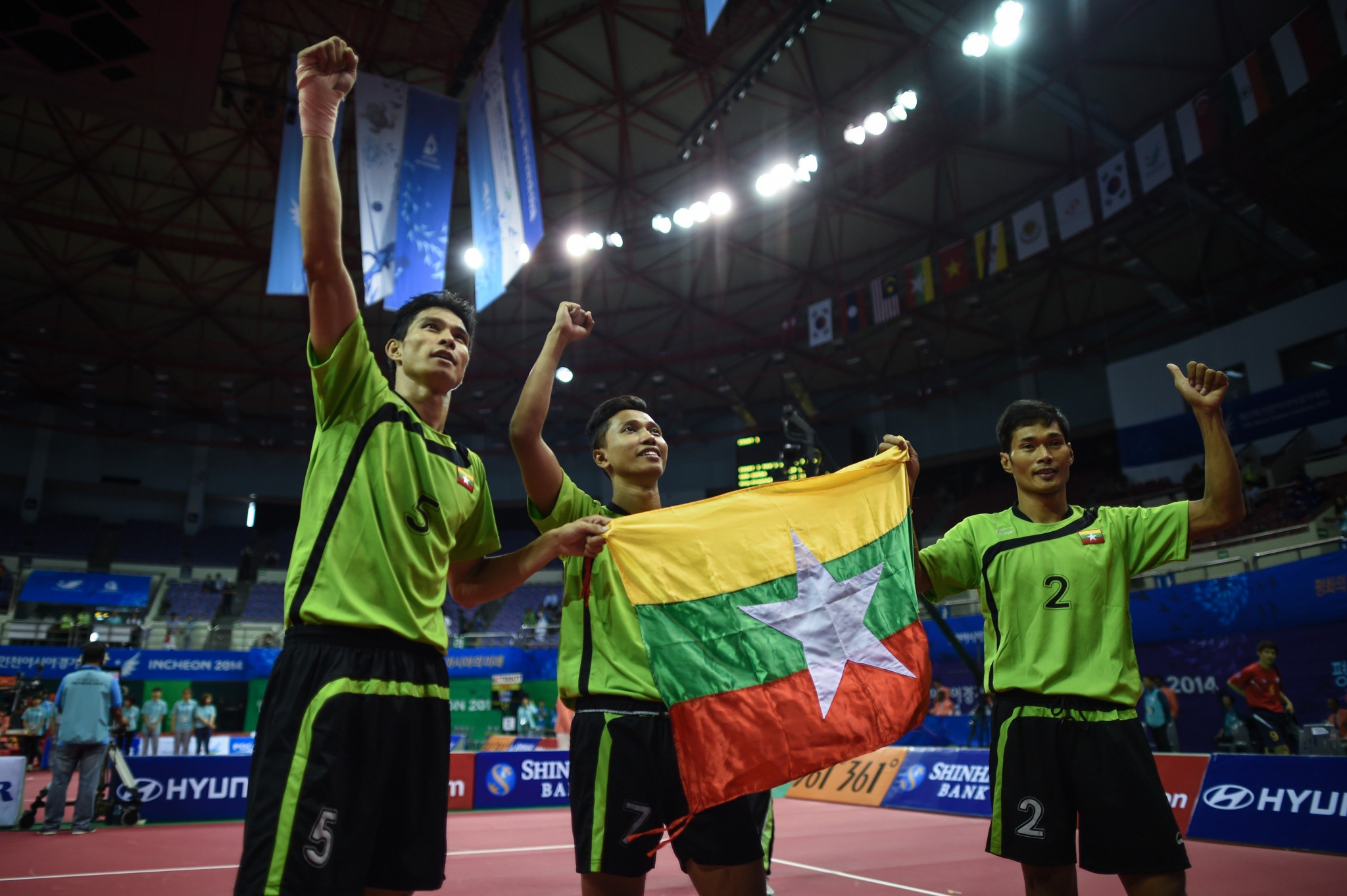 Myanmar claimed men's and women's doubles golds in sepak takraw at Incheon 2014 ©Getty Images