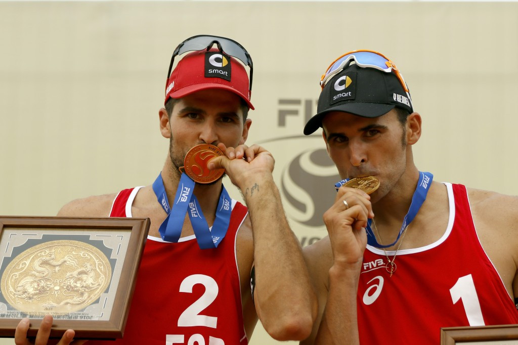 Spanish duo come from behind to claim FIVB Xiamen Open title