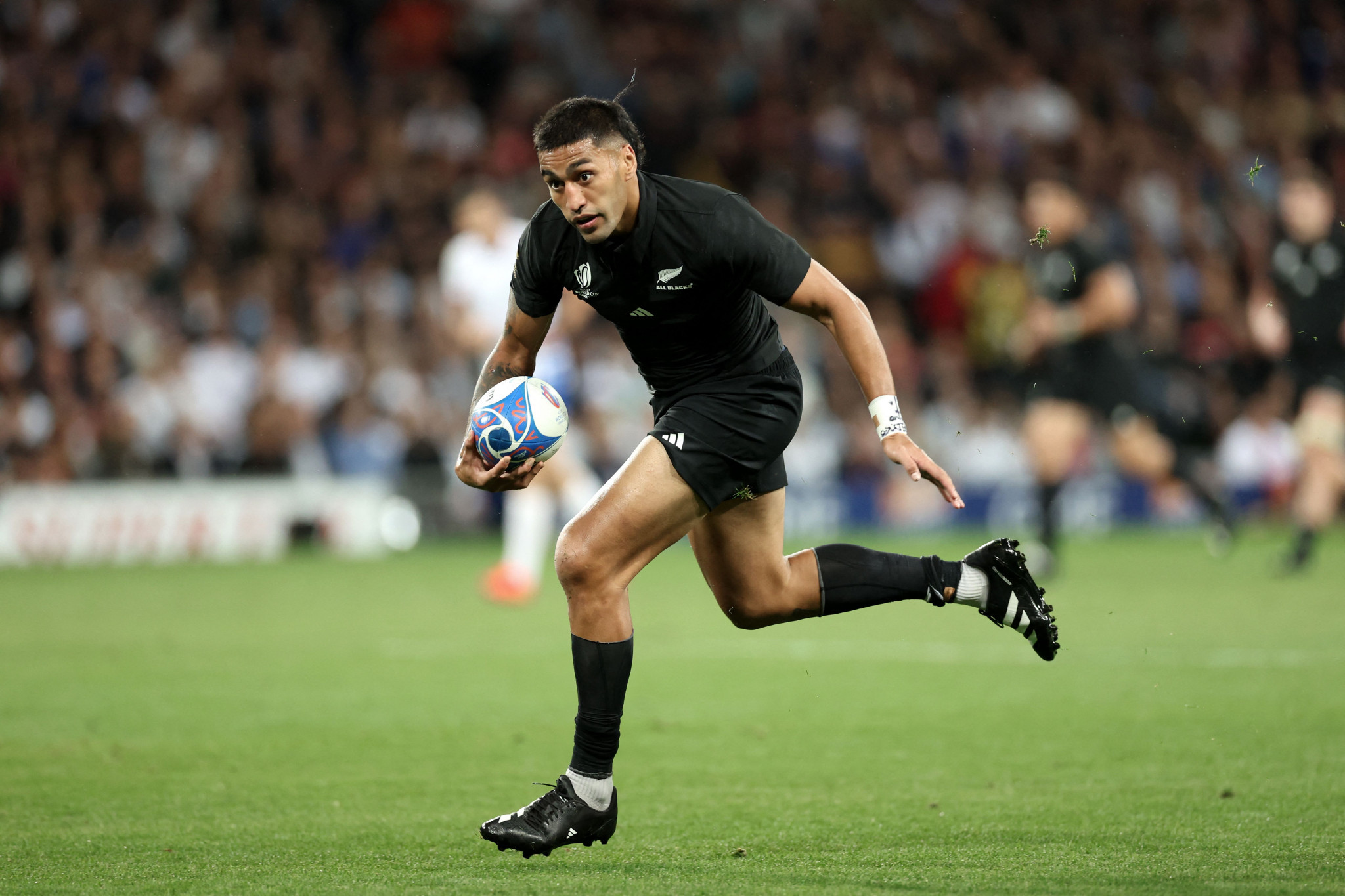 New Zealand back to winning ways at Rugby World Cup despite red card