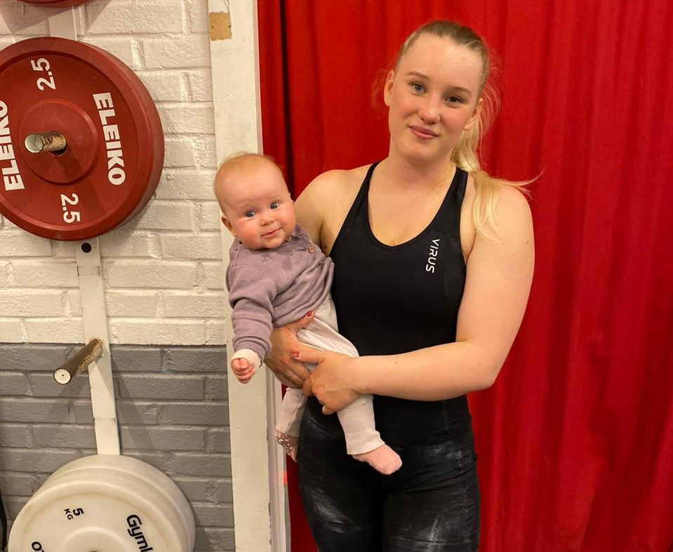 Super moms at IWF World Championships boost weightlifting's image 