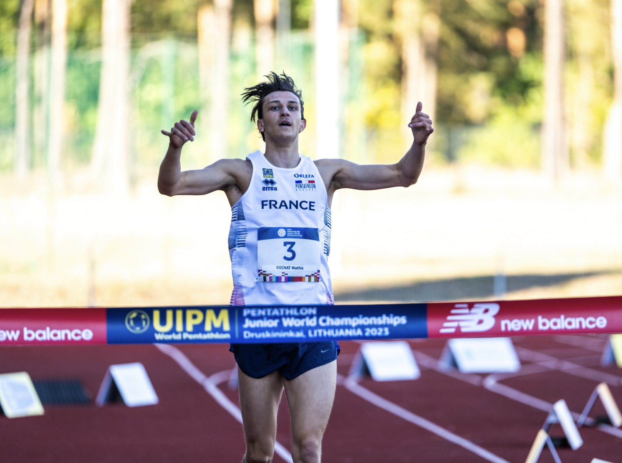 Mathis Rochat took the men's gold medal at the Pentathlon Junior World Championships in Lithuania ©UIPM